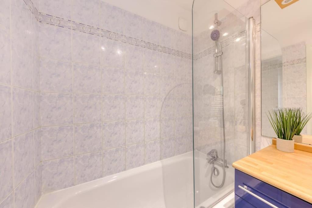 La Pepite Bleue De Nanterre Apartman Kültér fotó
